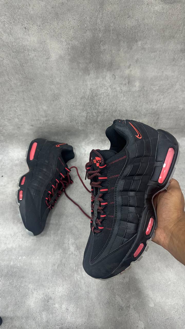 Air Max 95 « Bred »