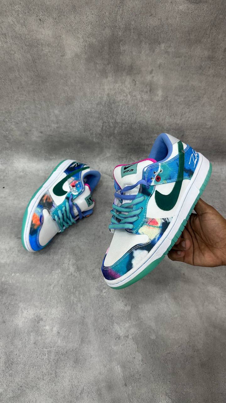 Nike SB Dunk Low Futura Laboratories Bleached Aqua
