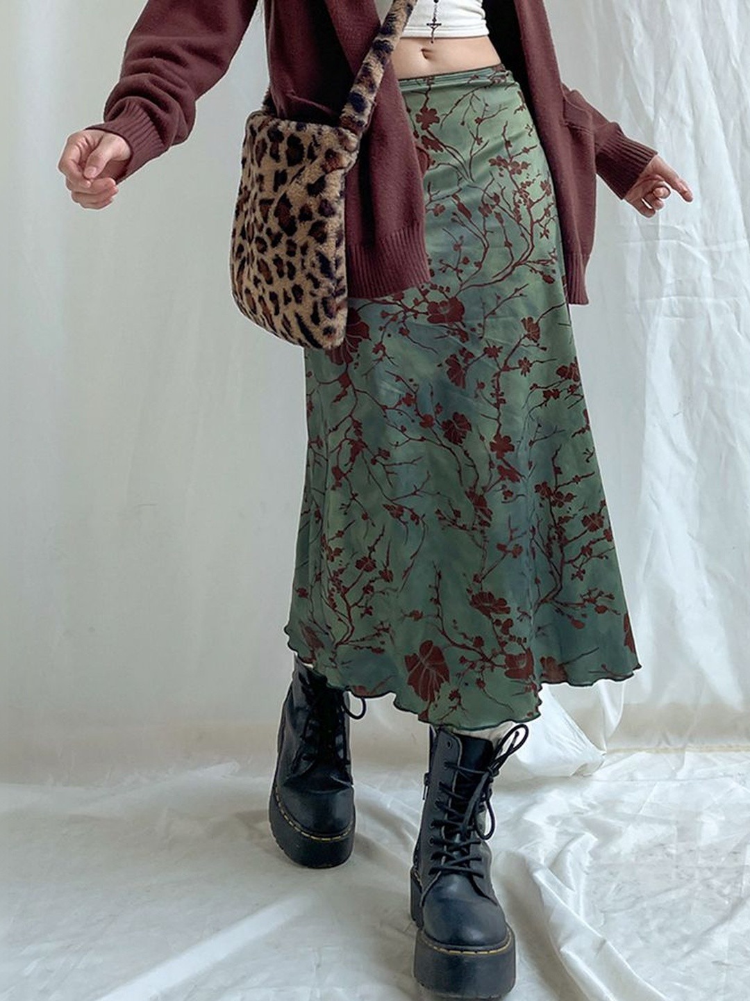 Floral Printed A-line Midi Skirts - Image 3